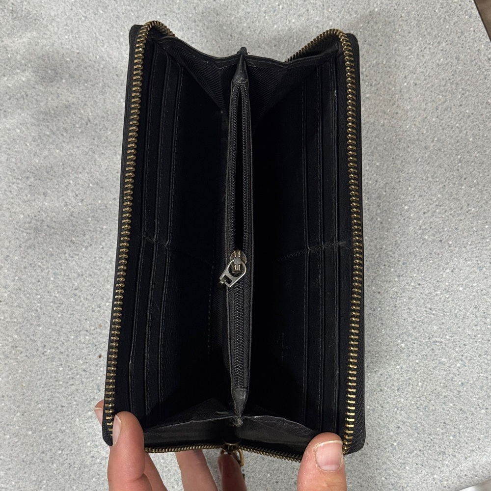 STS Ranchwear Brown and White Cowhide Wallet - Picture 4 of 6